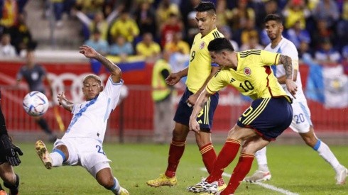 James Rodríguez marca con un zurdazo ante Guatemala