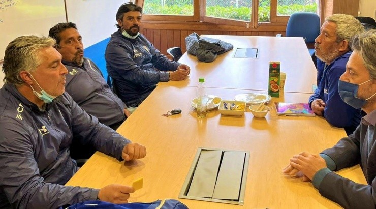 Mario Lepe aporta toda su experiencia en las negociaciones en busca de un acuerdo entre Cruzados y los trabajadores de Universidad Católica