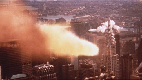 La película Armaggedon expone la lucha de la NASA por destruir un asteroide.