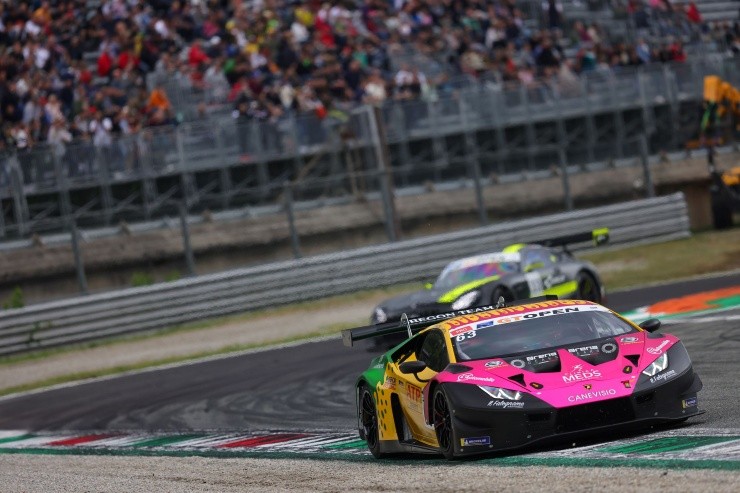 Benjamín Hites está a solo una jornada de alcanzar la gloria en el GT Open International. (Foto: Prensa Benjamín Hites).