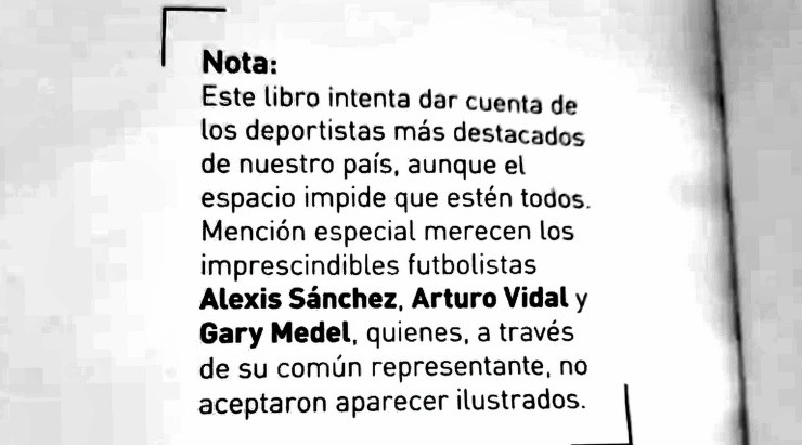 La reseña que aparece dentro del libro para justificar la omisión de Alexis Sánchez, Arturo Vidal y Gary Medel