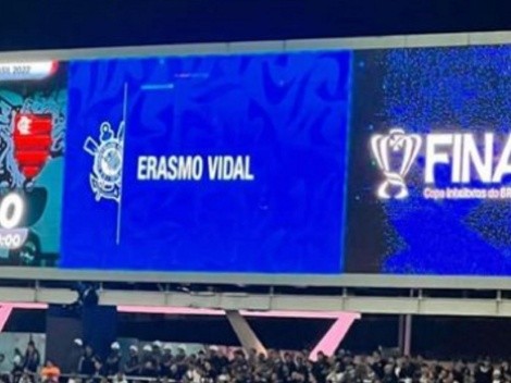 Corinthians homenajea a padre de Arturo Vidal durante la Copa Brasil