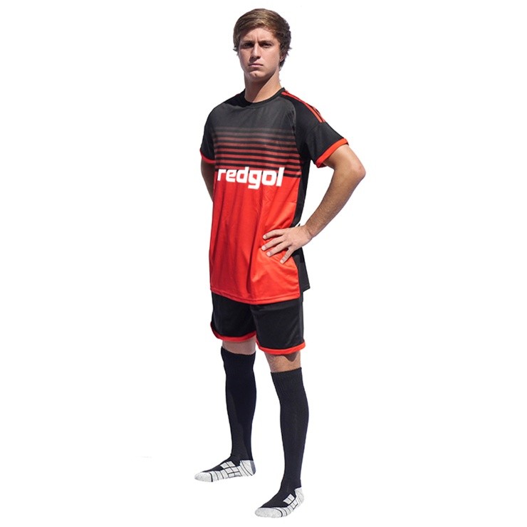 Así puede lucir la induementaria de tu equipo de liga junto a RedGol y Starting Eleven. Foto: Starting Eleven/Montaje propio.