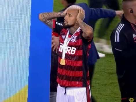 El confuso momento de Vidal en la premiación de Copa de Brasil