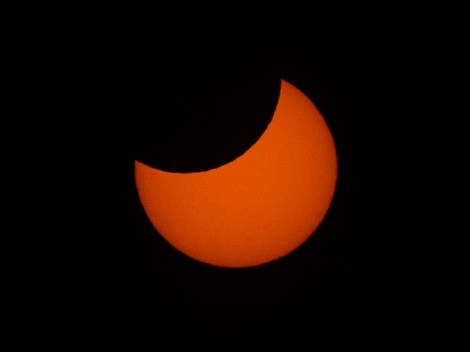 Mira EN VIVO el eclipse solar 2022