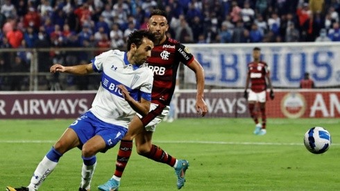 Mauricio Isla participó en tres duelos de Copa Libertadores 2022 con Flamengo.