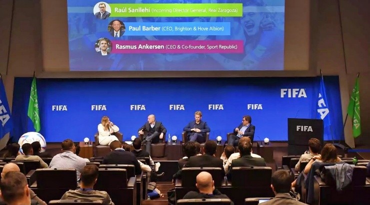 El presidente de la FIFA, Gianni Infantino, ha sido el principal promotor de la profesionalización de los roles directivos en el fútbol