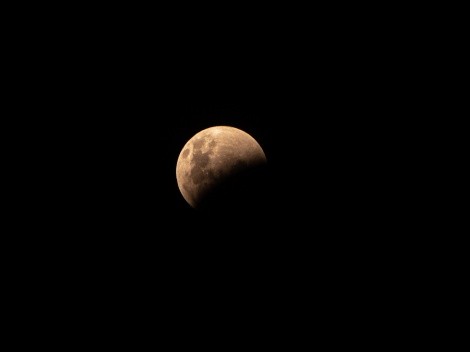 ¿A qué hora y dónde ver EN VIVO el Eclipse Lunar?