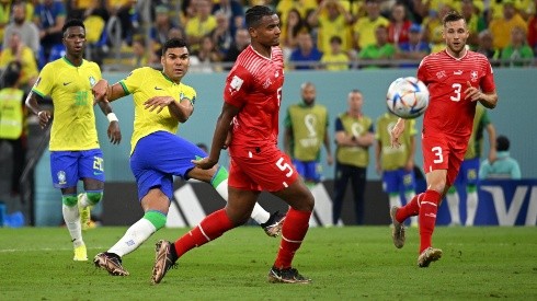 Casemiro logró romper la retaguardia suiza con un golazo: Brasil a octavos de final del Mundial.