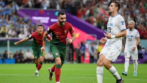 Bruno Fernandes celebra el gol de Portugal