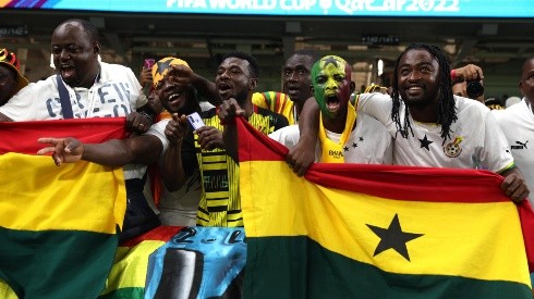 Hinchas de Ghana se burlan de Uruguay