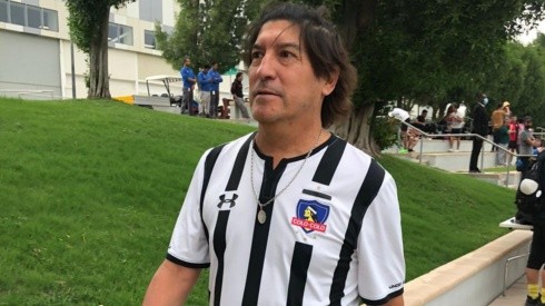 Iván Zamorano llegó con la camiseta de Colo Colo al amistoso de leyendas