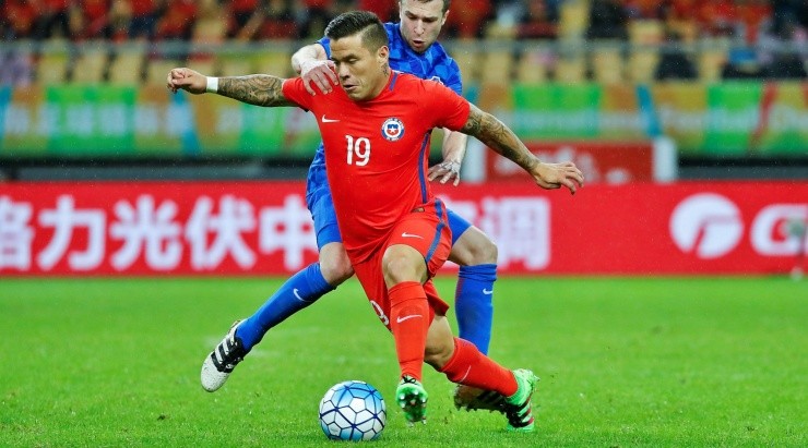 Álvaro Ramos jugó veinte minutos por la selección chilena y dejó un hito