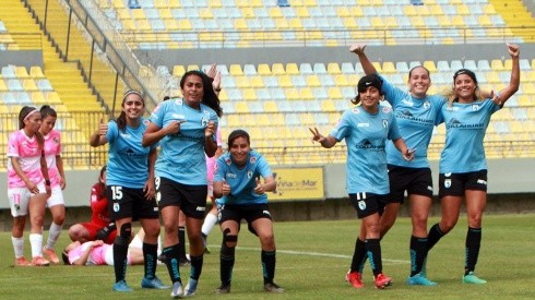 Iquique sorprende e incluye al fútbol femenino en sus abonos 2023