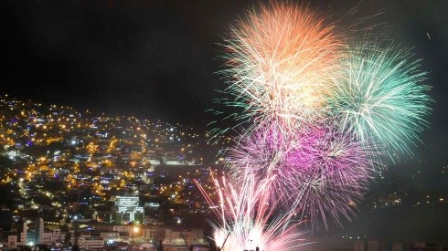 ¿Qué comunas tendrán fiesta de Año Nuevo y fuegos artificiales?