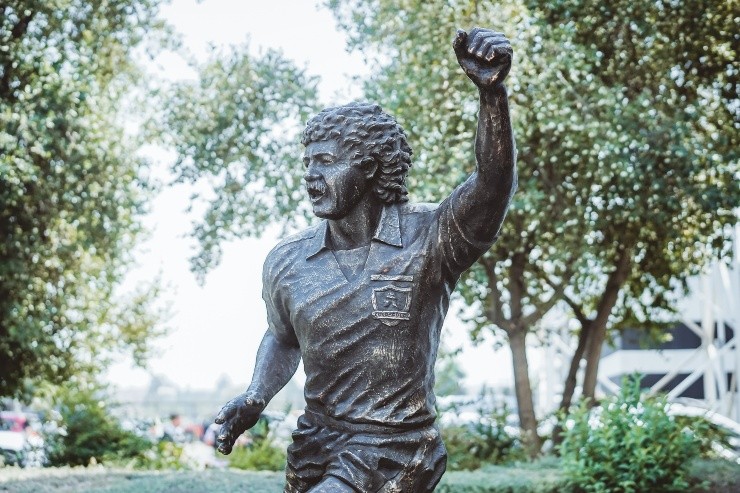 Estatua de Carlos Caszely