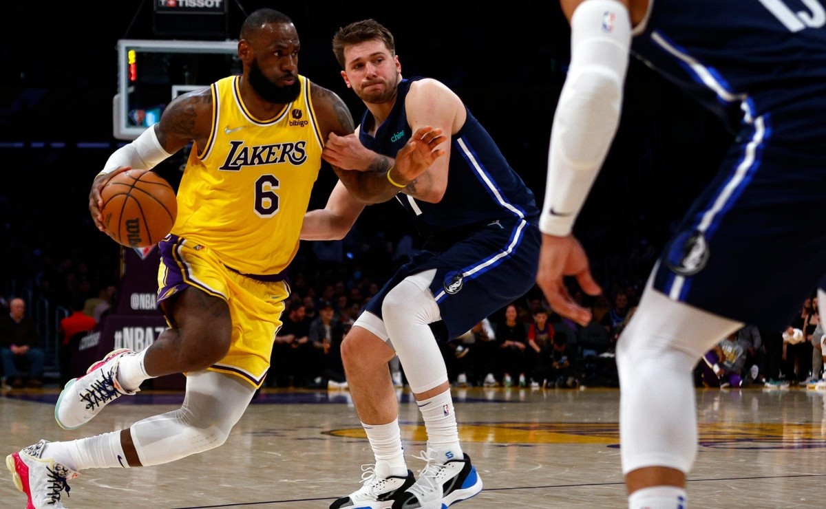 ¿A qué hora juegan Lakers vs Mavericks este 25 de diciembre?