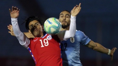Dávila jugó ante Uruguay el 8 de octubre de 2020 en las Eliminatorias rumbo a Qatar 2022.