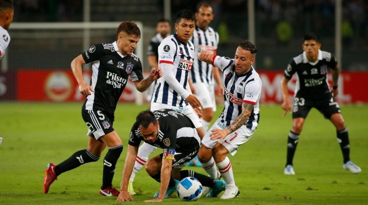 Pese a su buen inicio en la Libertadores, el Cacique nuevamente se quedó corto en su afán de llegar a los octavos de final. | Foto: Colo Colo.