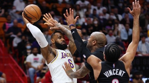 LeBron James y los Lakers esperan sumar un nuevo triunfo en la temporada.