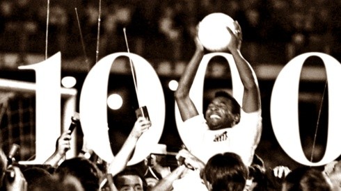 Pelé tiene el récord de haber anotado más de mil goles.
