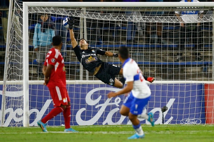 El golazo de Marcelino a Sporting Cristal | Foto: Getty Images