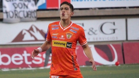 Axl Ríos fue expulsado en la final con Copiapó y ahora es nuevo refuerzo del club