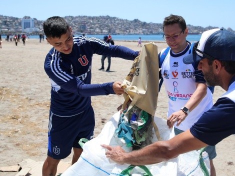 Nico Guerra la rompe limpiando la basura en playa de Coquimbo
