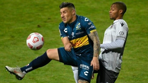 Salvo su año en Everton, Bravo estaba desde 2019 en el fútbol uruguayo