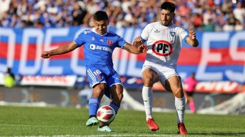 Nicolás Guerra no pudo aportar soluciones en el debut con derrota de Universidad de Chile en el Campeonato Nacional