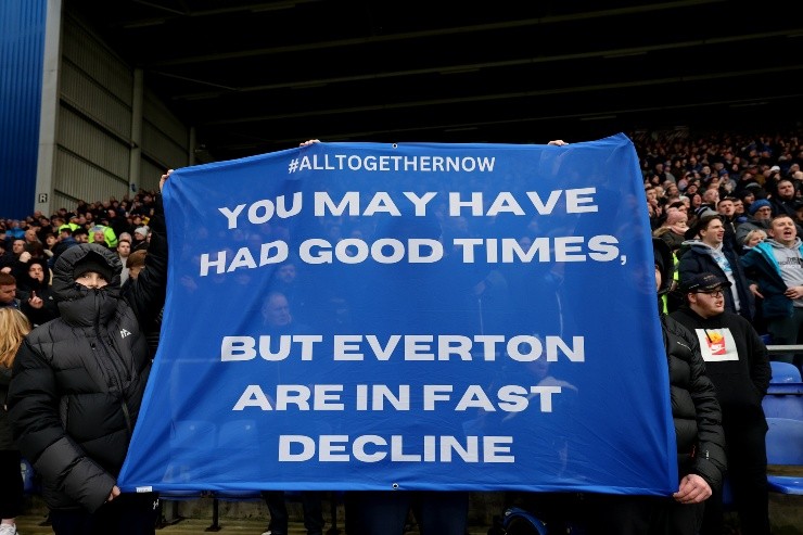 Hinchas de Everton protestan por el mal momento del equipo | Getty Images