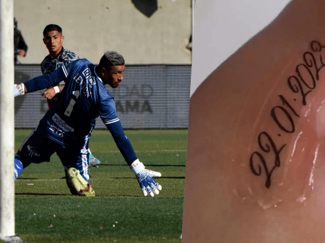 Jordhy Thompson se tatúa la fecha de su gol con Colo Colo