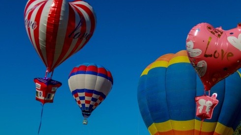 ¿Cómo asisto al festival de globos aerostáticos de Peñaflor?