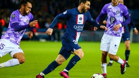 Gabriel Suazo ingresó en el segundo tiempo en Parque de los Príncipes, pero no pudo torcer el destino de Toulouse ante PSG
