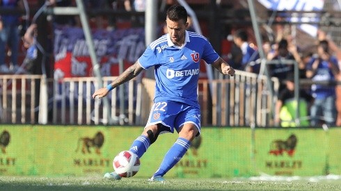 Matías Zaldivia ha jugado los tres partidos como titular en la Universidad de Chile.