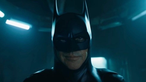 Michael Keaton vuelve como Batman.