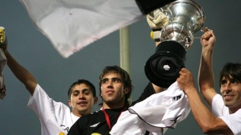 Claudio Bravo salió el 2006 de Colo Colo tras ser campeón ante la U