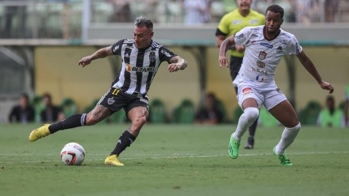 Edu Vargas anotó a los 28' para el Mineiro.