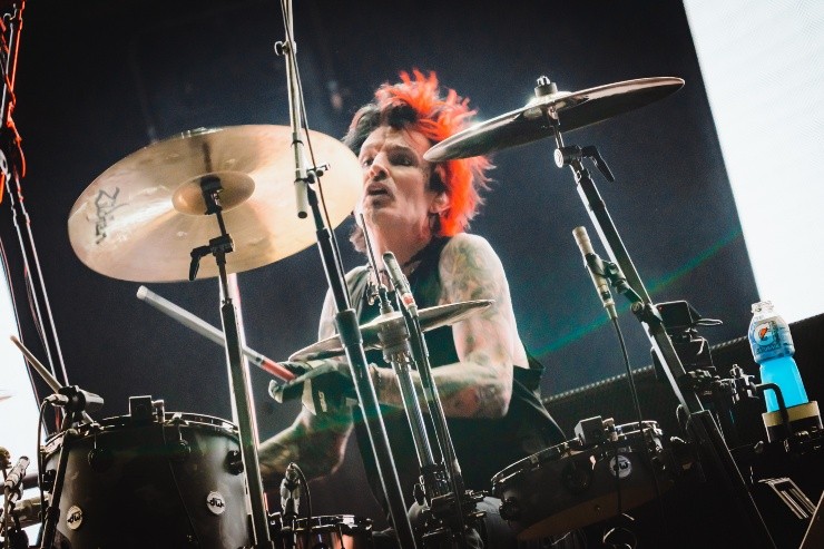 Tommy Lee mostró toda su explosividad en Chile. (Foto: Guillermo Salazar)