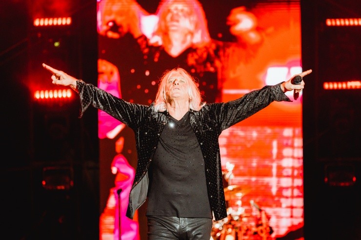 Joe Elliott tuvo un show impecable, luciendo un buen estado de voz. (Foto: Guillermo Salazar)