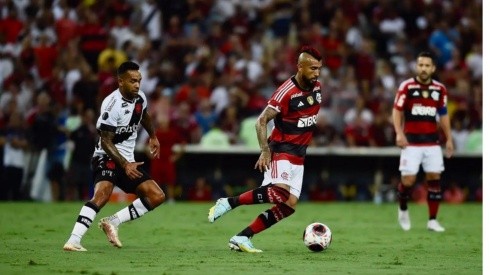 Arturo Vidal arrancó de titular en la derrota como local del Flamengo ante Vasco da Gama