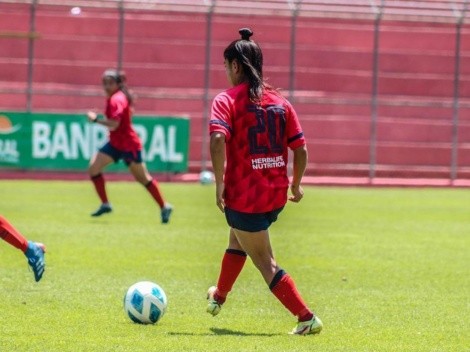 Javiera Roa se luce con su segundo gol oficial en Guatemala