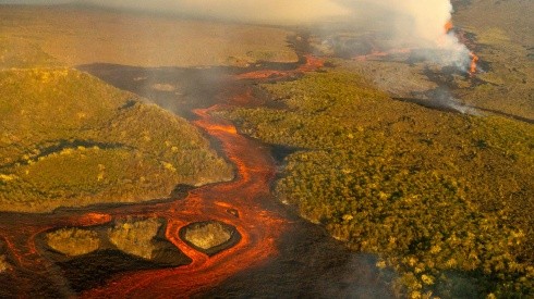 Imagen referencial de una erupción volcánica.