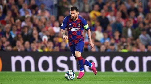 Los hinchas del Barcelona pidieron a los gritos el regreso de Lionel Messi al club.