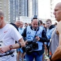 Arjen Robben completa una maratón de 42 kilómetros