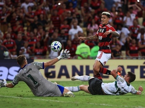 La derrota ante Flamengo deja caídos en el Coritiba de Kuscevic