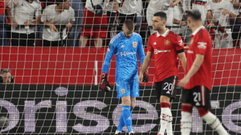 David de Gea apesadumbrado en el estadio Ramón Sánchez Pizjuán: tuvo responsabilidad en dos goles del Sevilla ante el Manchester United.