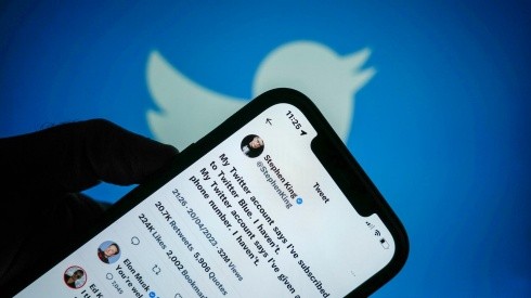 Twitter restaurará la polémica verificación azul