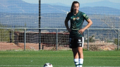 Sonya Keefe sigue en racha y vuelve a anotar gol en España