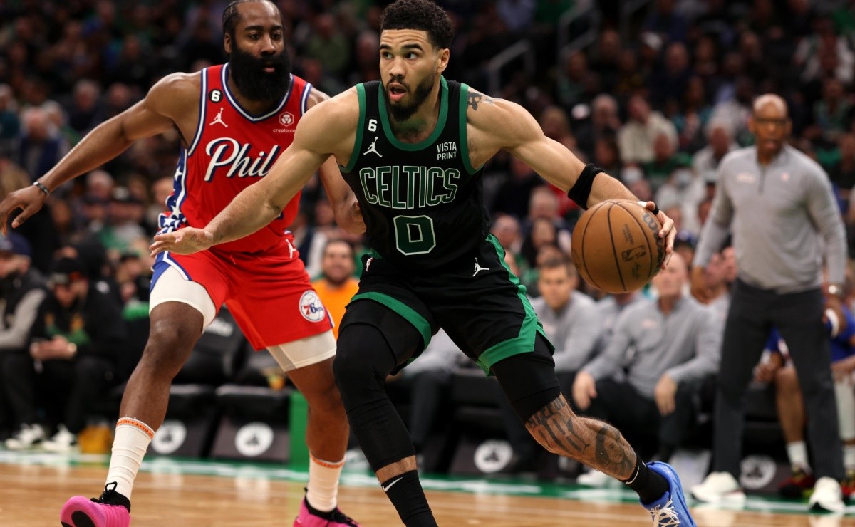 "Preview Boston Celtics vs Philadelphia 76ers in Crucial NBA Playoffs